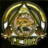 [D.D. Dogz Don't Give Up Album Cover]