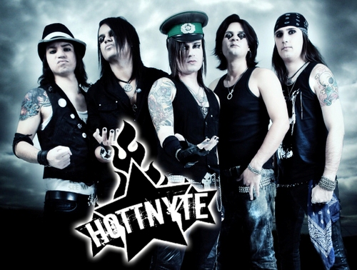 [Hottnyte Band Picture]