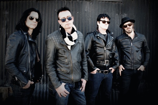 [Scott Weiland and The Wildabouts Band Picture]
