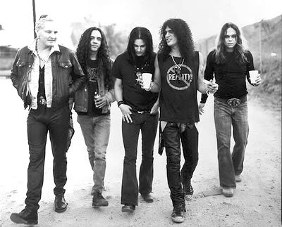 [Slash's Snakepit Band Picture]