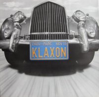 [Klaxon Musique Dans La Peau Album Cover]